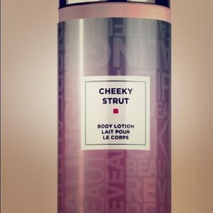 Cheeky Strut body Lotion, Strut!